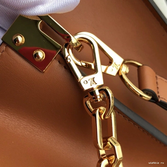 WIS Show） Spring Vuitton MM（2019 Louis Dauphine 0126